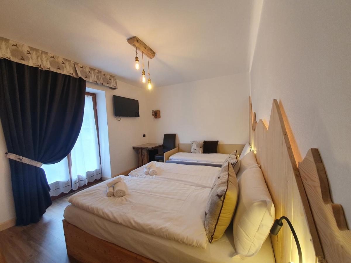 Hotel Pezzotti เปลลิซซาโน ภายนอก รูปภาพ