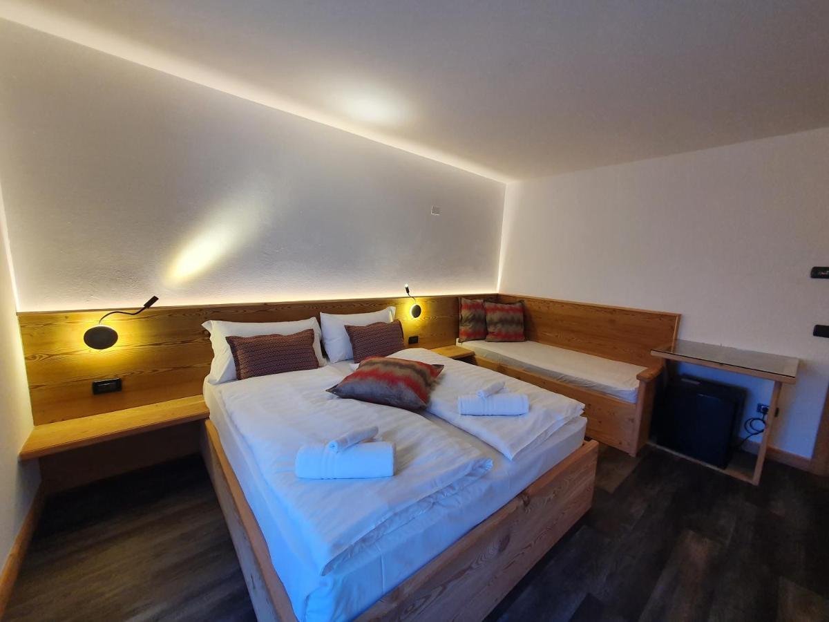 Hotel Pezzotti เปลลิซซาโน ภายนอก รูปภาพ