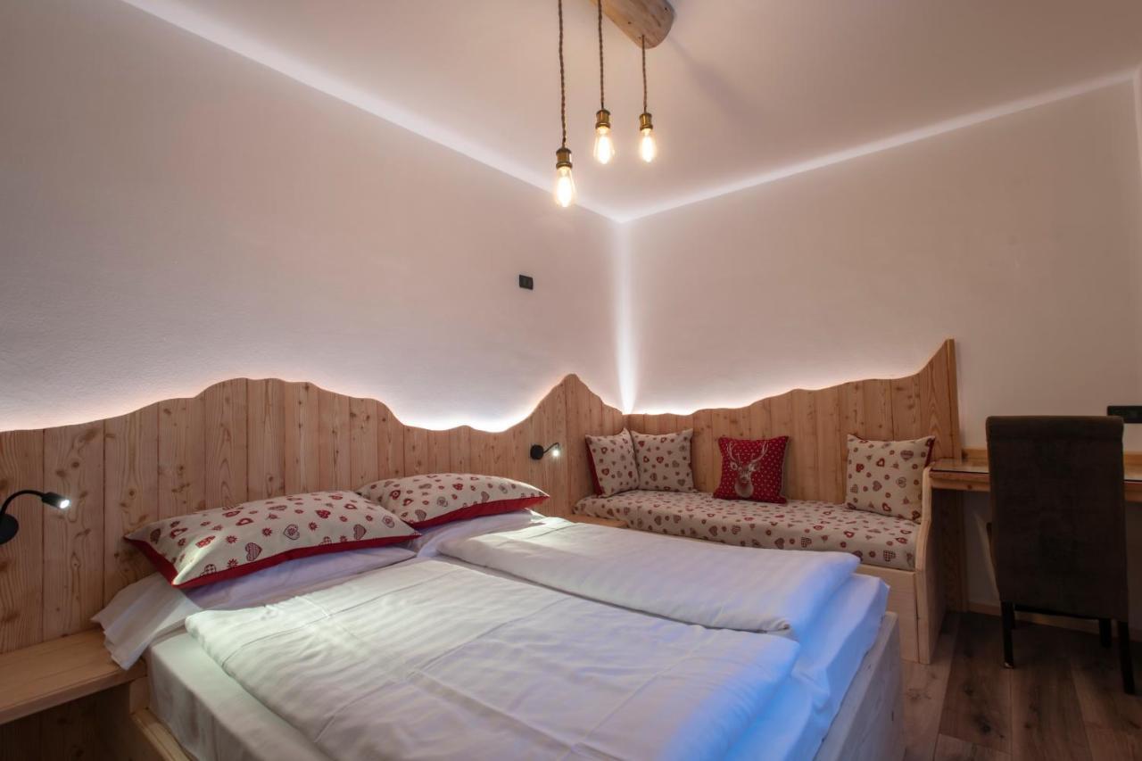 Hotel Pezzotti เปลลิซซาโน ภายนอก รูปภาพ
