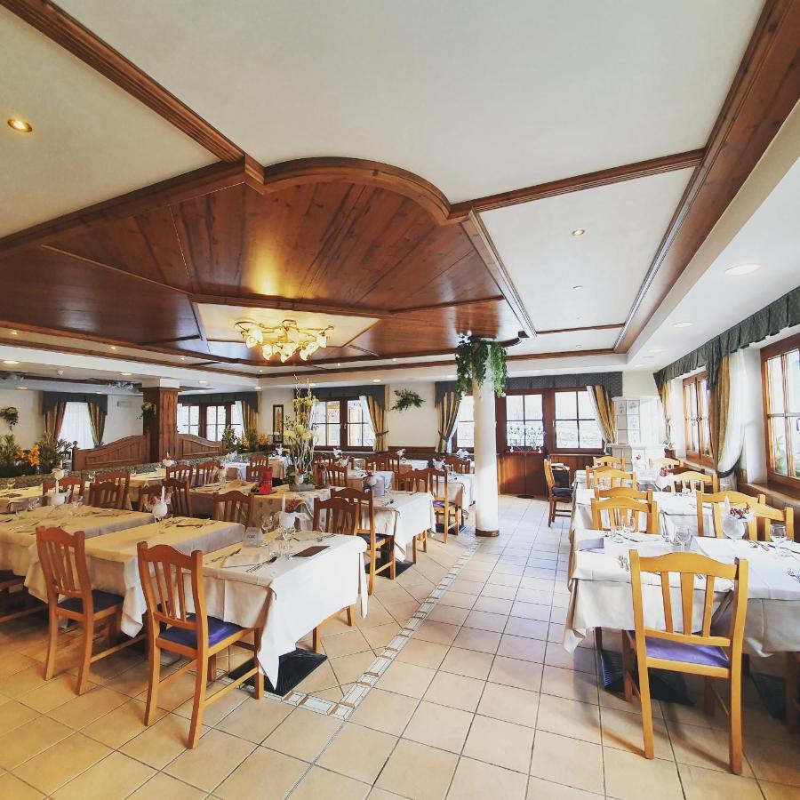 Hotel Pezzotti เปลลิซซาโน ภายนอก รูปภาพ